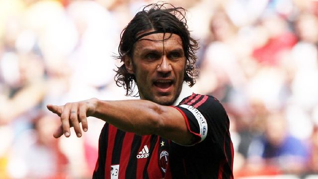 3C：退役三天前我和莱万说不想再为任何球队踢球，除非是巴萨